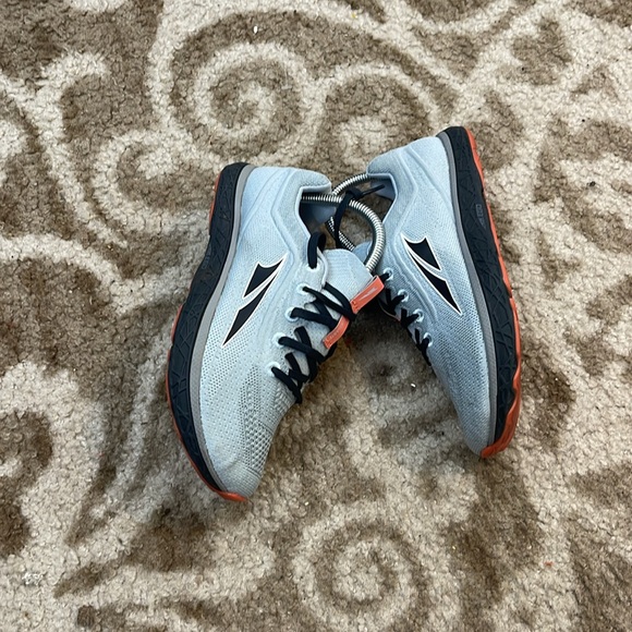 Altra Light Blue and Navy Escalante Shoes - Picture 5 of 5